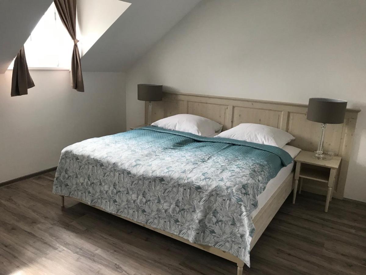 Rosenberg Kuria Bed & Breakfast Taplanszentkereszt Dış mekan fotoğraf