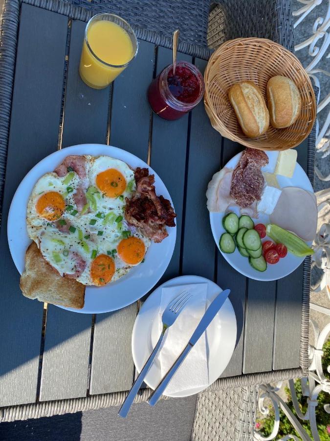 Rosenberg Kuria Bed & Breakfast Taplanszentkereszt Dış mekan fotoğraf