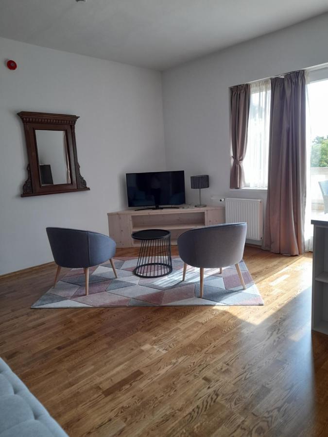 Rosenberg Kuria Bed & Breakfast Taplanszentkereszt Dış mekan fotoğraf